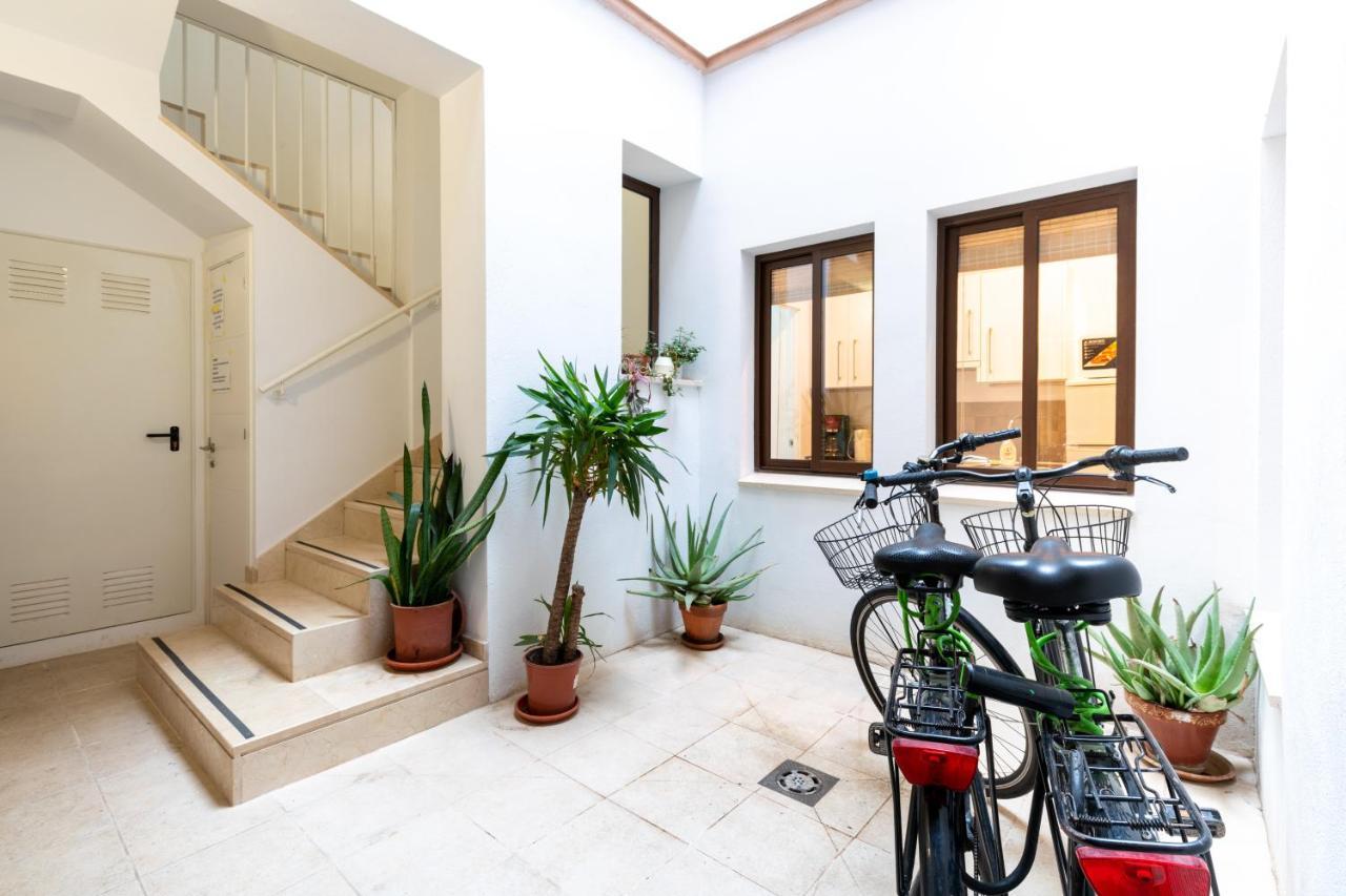 Holi-Rent Gonzalez Cuadrado Apartment Seville Ngoại thất bức ảnh