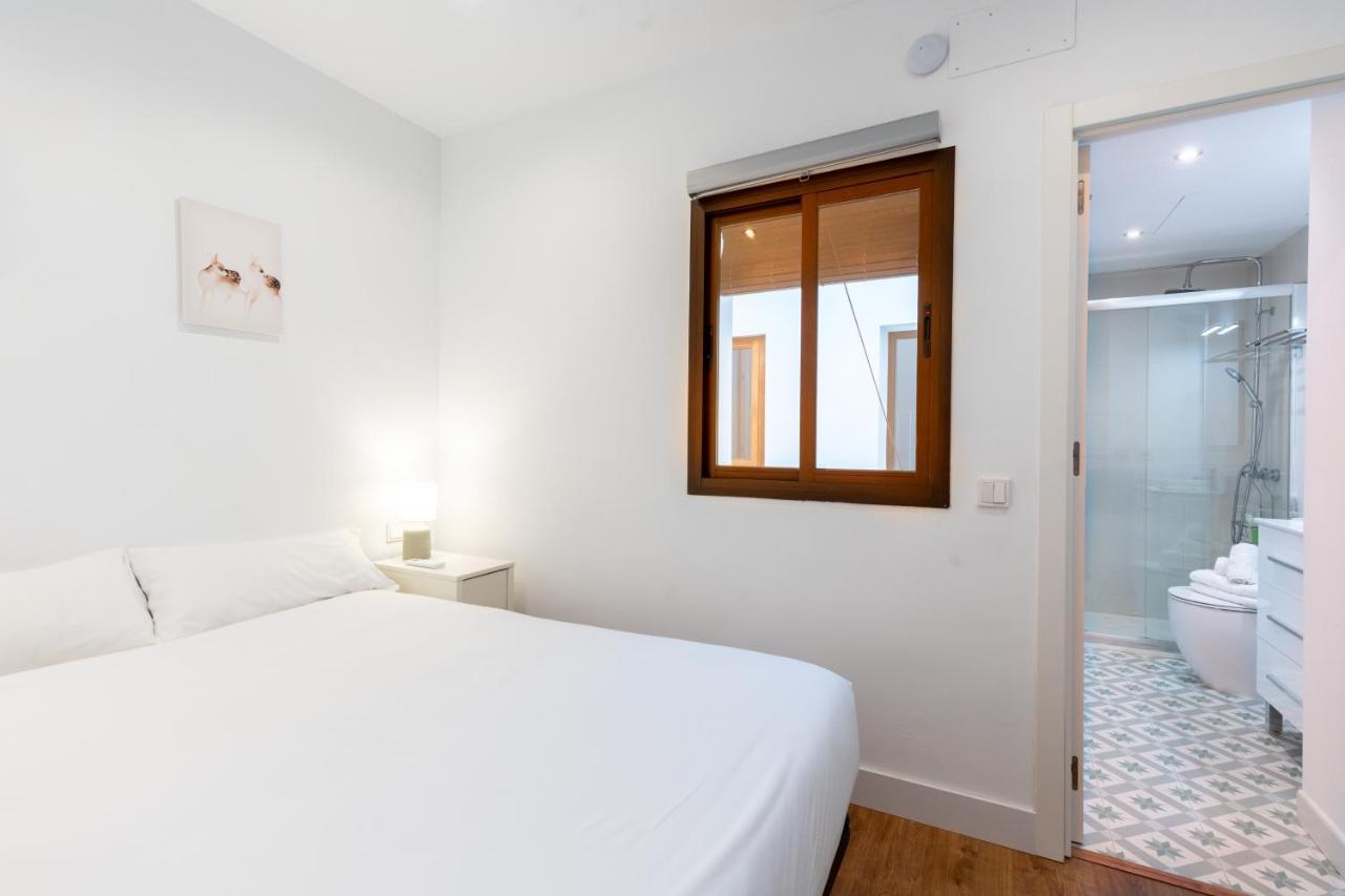 Holi-Rent Gonzalez Cuadrado Apartment Seville Ngoại thất bức ảnh