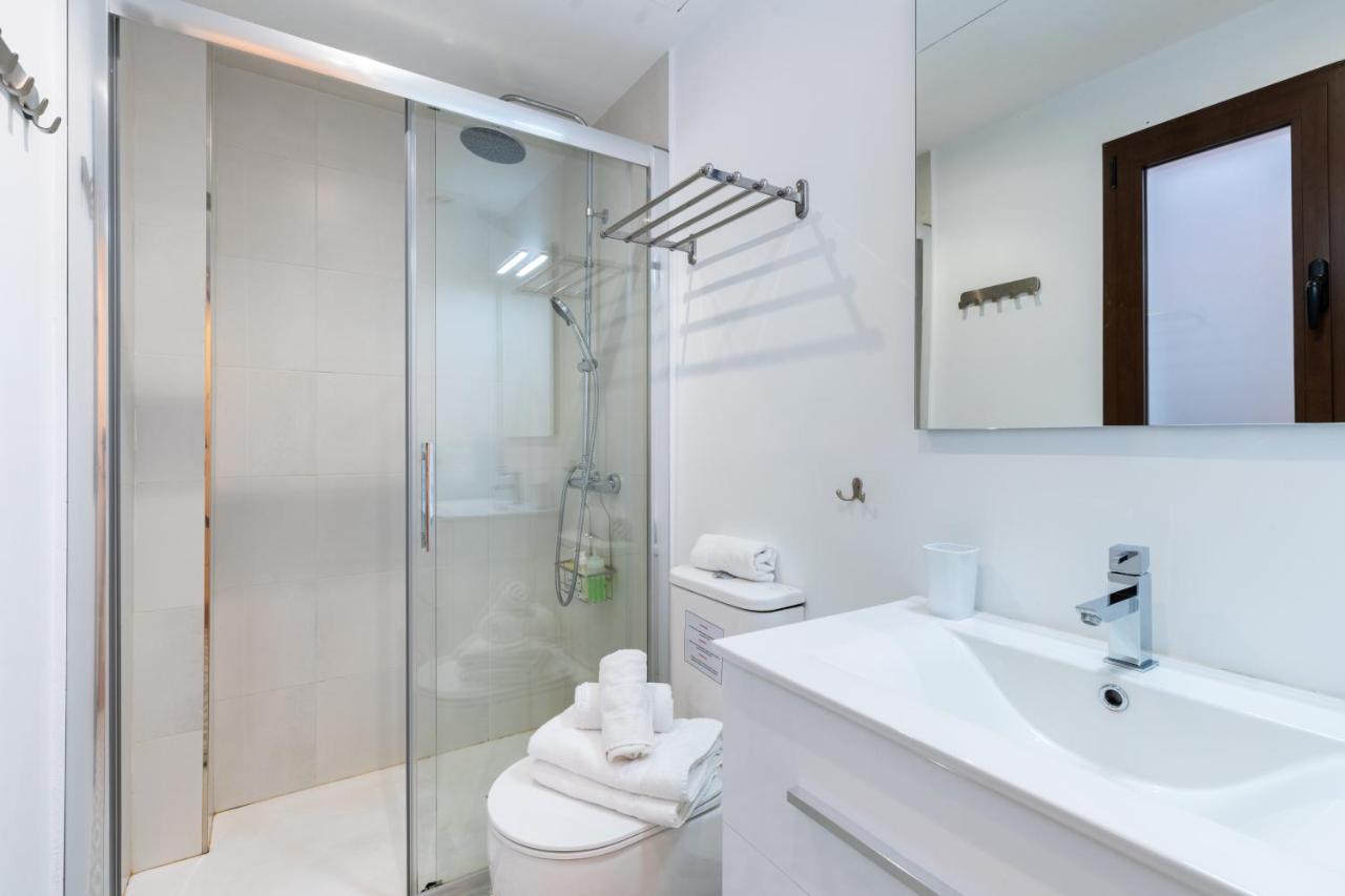 Holi-Rent Gonzalez Cuadrado Apartment Seville Ngoại thất bức ảnh